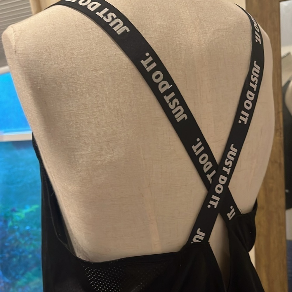 Nike Women's Black Tank Top L - Picture 3 of 3